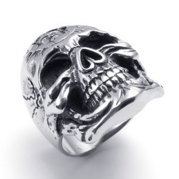 Bague En Cuir Titane D'Excellente Qualité, Aux Couleurs Délicates Et Finement Travaillées