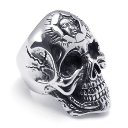 Bague En Cuir Titane D'Excellente Qualité, Aux Couleurs Délicates Et Finement Travaillées