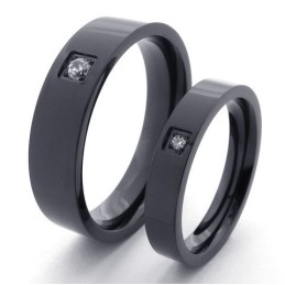 Bague En Titane De Qualité Supérieure Aux Couleurs Délicates Et Finement Traitées