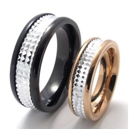 Bague En Titane Durable Et Aux Couleurs Délicates De Dernière Technologie