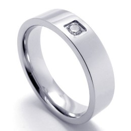 Bague En Titane De Forme Élégante Et Brillante, Réputée Pour Sa Qualité Supérieure