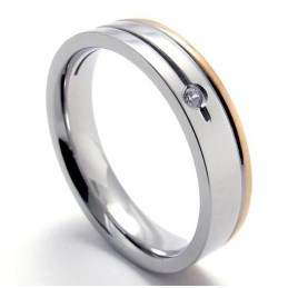 Magnifique Design, Couleur Brillante, La Reine De La Bague En Titane De Qualité