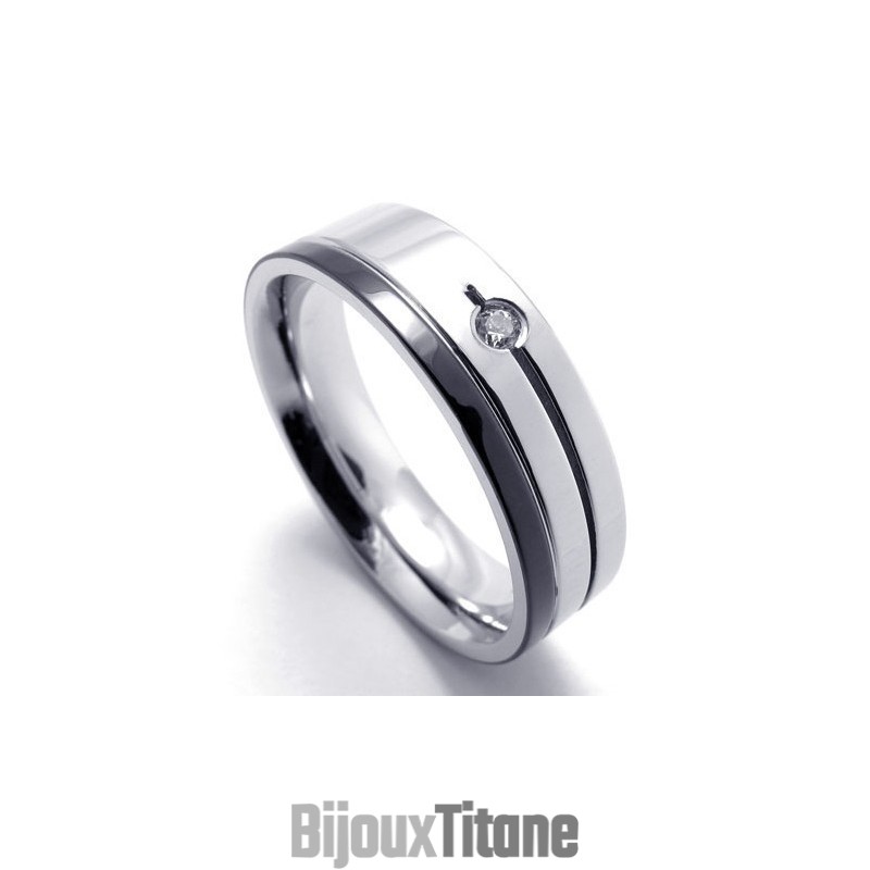 Bague En Titane De Haute Qualité, Couleur Brillante Et Finement Traitée.