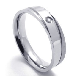 Bague En Titane Au Design Professionnel Et À La Brillance Des Couleurs Pour Une Longue Histoire