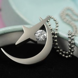 Collier Pendentif Lune Et Étoile En Titane Avec Zircon