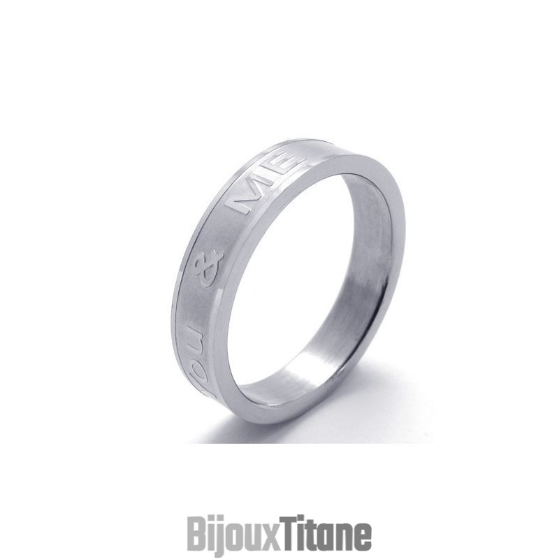 Bague En Titane De Qualité Supérieure, Design Professionnel Et Brillance Des Couleurs Bague En Titane De Qualité Supérieure, Design Professionnel Et Brillance Des Couleurs