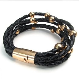 Bracelet En Titane De Qualité Stable Et Aux Couleurs Délicates Et Au Design Astucieux
