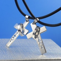 Collier Pendentif Amoureux Avec Symboles Masculins Et Féminins