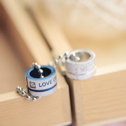 Collier Pendentif En Titane Avec Anneaux En Forme De Cercle Et Inscription « Love Only You Sweetheart »