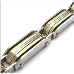 Bracelet En Titane De Qualité Stable Et De Couleur Brillante, Fabriqué Avec Soin