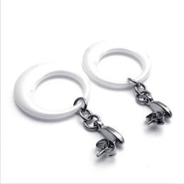 Boucles D'Oreilles En Titane De Forme Élégante, Couleurs Délicates Et Qualité Stable