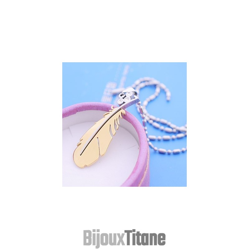 Collier Pendentif Plume Volante En Titane Tendance Collier Pendentif Plume Volante En Titane Tendance