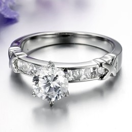 Bague En Titane Pour Femme Avec Strass, Qualité Et Quantité Garanties