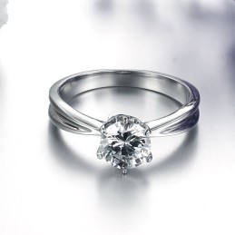 La Reine De La Bague Féminine En Titane Avec Strass