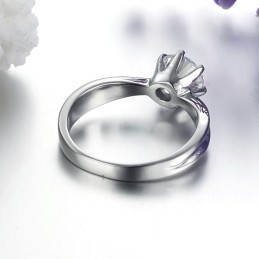 La Reine De La Bague Féminine En Titane Avec Strass