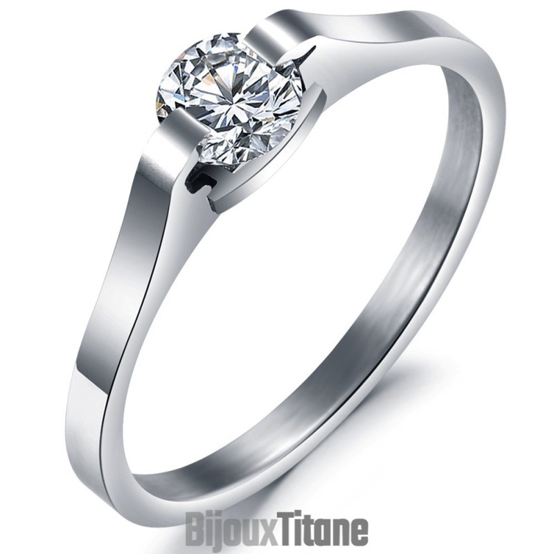 Bague En Titane De Qualité Stable Avec Strass Bague En Titane De Qualité Stable Avec Strass