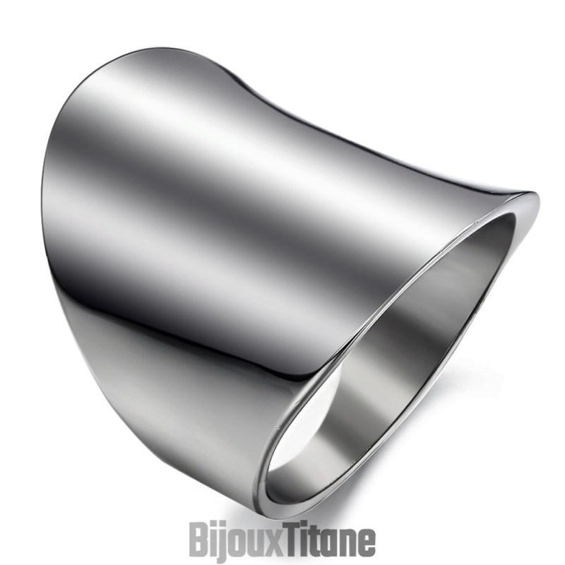 Bague En Titane Simple Et Exagérée D'Excellente Qualité Bague En Titane Simple Et Exagérée D'Excellente Qualité