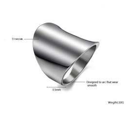 Bague En Titane Simple Et Exagérée D'Excellente Qualité