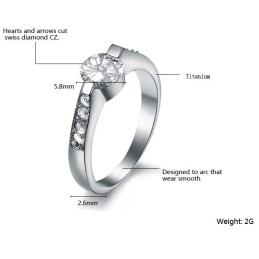 Bague En Titane Pour Femme De Qualité Stable Avec Strass