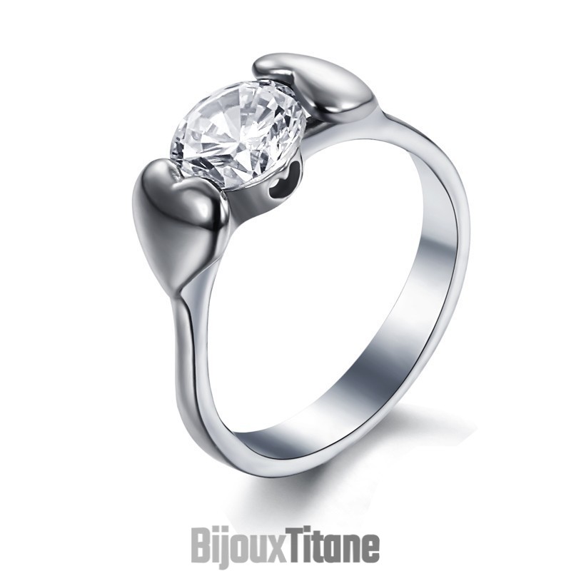 Bague En Titane Pour Femme De Qualité Stable Avec Strass Bague En Titane Pour Femme De Qualité Stable Avec Strass