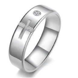 Bague En Titane Avec Croix De Qualité Stable Pour Les Amoureux