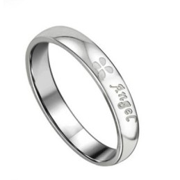 Bague En Titane En Forme De Trèfle De Qualité Supérieure Pour Les Amoureux