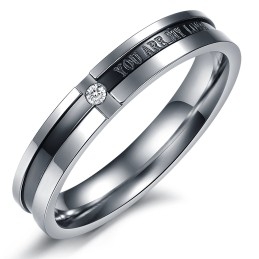 Pour Une Excellente Réputation Au Pays Et À L'Étranger, Une Bague En Titane Pour Les Amoureux