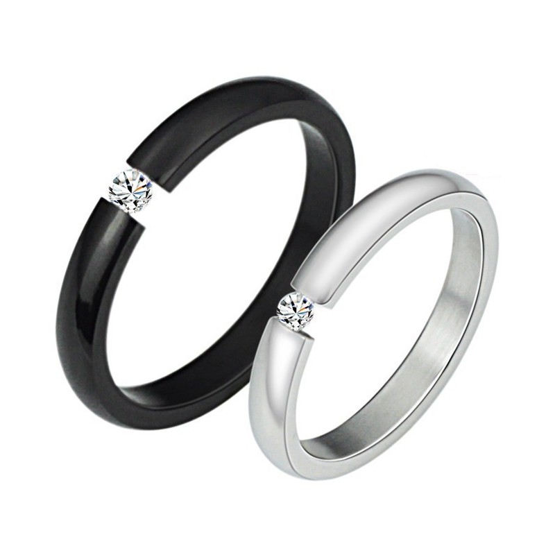 Bague En Titane Noir Et Blanc De Haute Qualité Pour Amoureux Avec Strass Bague En Titane Noir Et Blanc De Haute Qualité Pour Amoureux Avec Strass