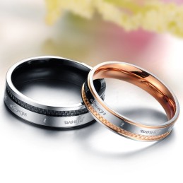 Pour Une Excellente Réputation Au Pays Et À L'Étranger, Une Bague En Titane Pour Les Amoureux