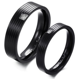 Pour Avoir Une Longue Histoire, Une Simple Bague En Titane Pour Les Amoureux