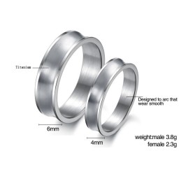 La Reine De La Bague Simple En Titane De Qualité Pour Les Amoureux