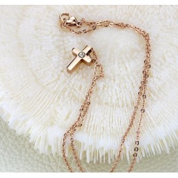 Collier En Titane Avec Croix Et Strass, La Reine De La Qualité