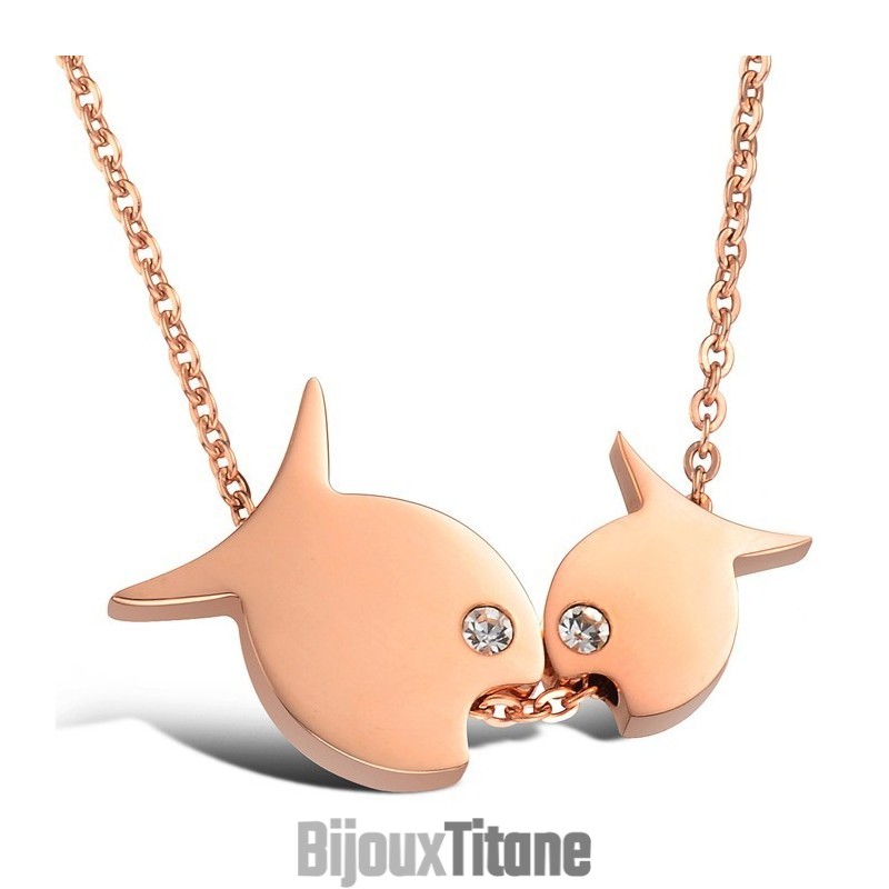 Collier En Titane En Forme De Poisson, Vendu Dans Le Monde Entier Collier En Titane En Forme De Poisson, Vendu Dans Le Monde Entier