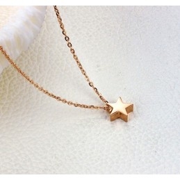 Collier Étoile En Titane D'Excellente Qualité