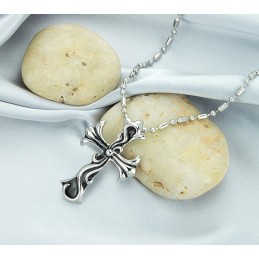 Collier En Titane Avec Croix Pour Homme De Haute Qualité