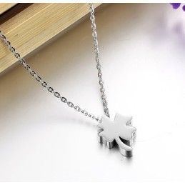 Collier En Titane En Forme De Trèfle Pour Femme, La Reine De La Qualité