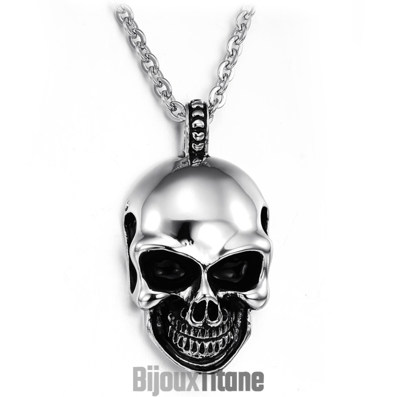 Collier En Titane Avec Tête De Mort, Le Roi De La Quantité