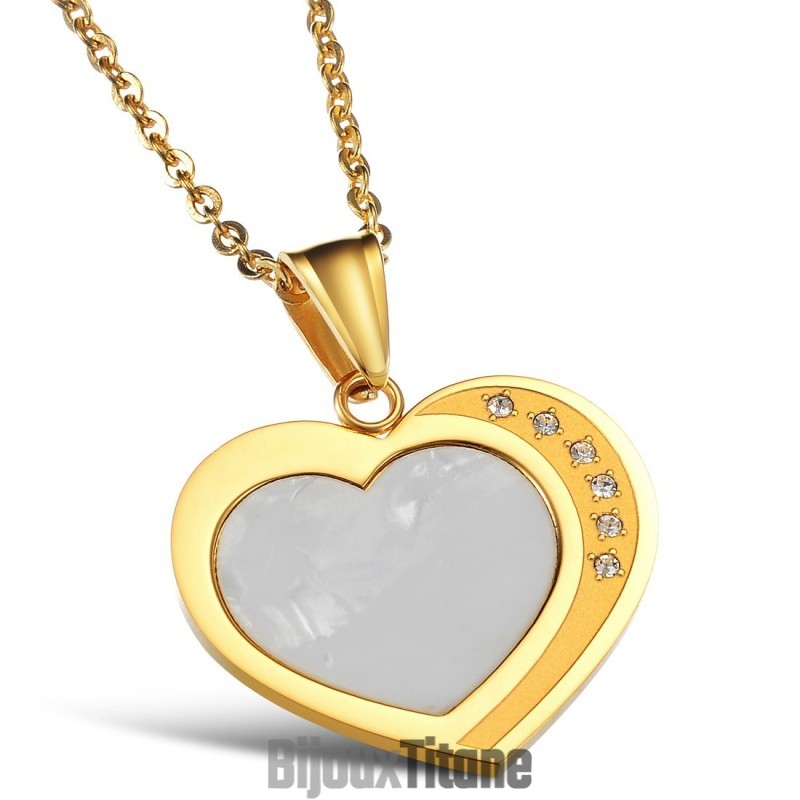 Collier En Titane Avec Coquillage Et Cœur Pour Femme Collier En Titane Avec Coquillage Et Cœur Pour Femme