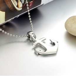 Collier En Titane Avec Croix De Renommée Mondiale
