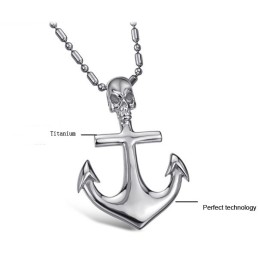 Collier En Titane Avec Croix De Renommée Mondiale