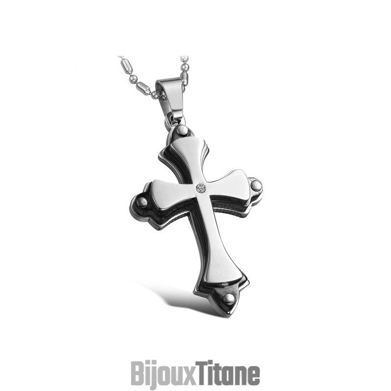 Collier Croix En Titane Avec Strass, Qualité Et Quantité Garanties Collier Croix En Titane Avec Strass, Qualité Et Quantité Garanties