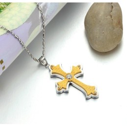 Collier Croix En Titane Pour Femme Avec Strass, Complet Et Conforme Aux Spécifications