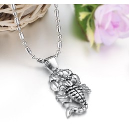 Collier Scorpion En Titane De Haute Qualité