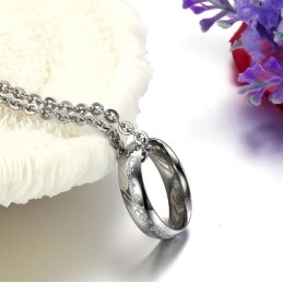 Collier En Titane D'Excellente Qualité