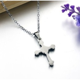 Collier Croix En Titane Pour Femme D'Excellente Qualité Avec Strass