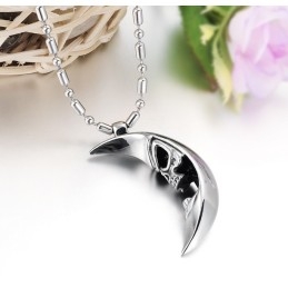 Collier En Titane En Forme De Lune Pour Homme De Haute Qualité