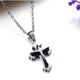 Collier Croix En Titane Pour Homme De Qualité Stable