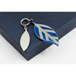 Pendentif Et Collier En Titane Bleu Feuille De Micocoulier