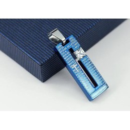 Collier Croix Biblique En Titane Bleu Et Pendentif Diamant