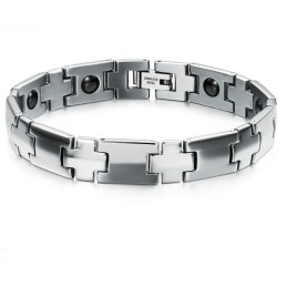 Bracelet En Titane Facile À Utiliser Pour Les Amoureux